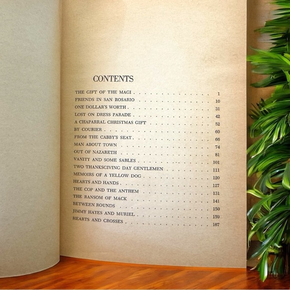 VINTAGE 1966 ‘Classics to Grow On’ Set of 4 Books - Robin Hood, Dickens, & More - Picture 11 of 13